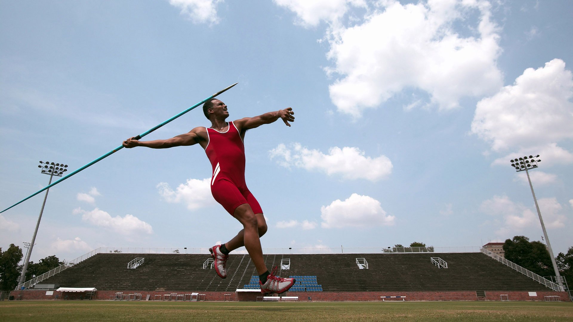 世界杯史诗级赛事：球员与教练共同书写传奇，世界杯队